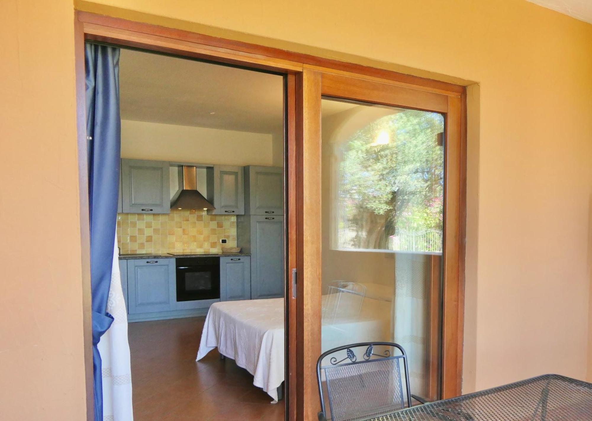 Residence With Private Beach In Marinella Маринелла Экстерьер фото
