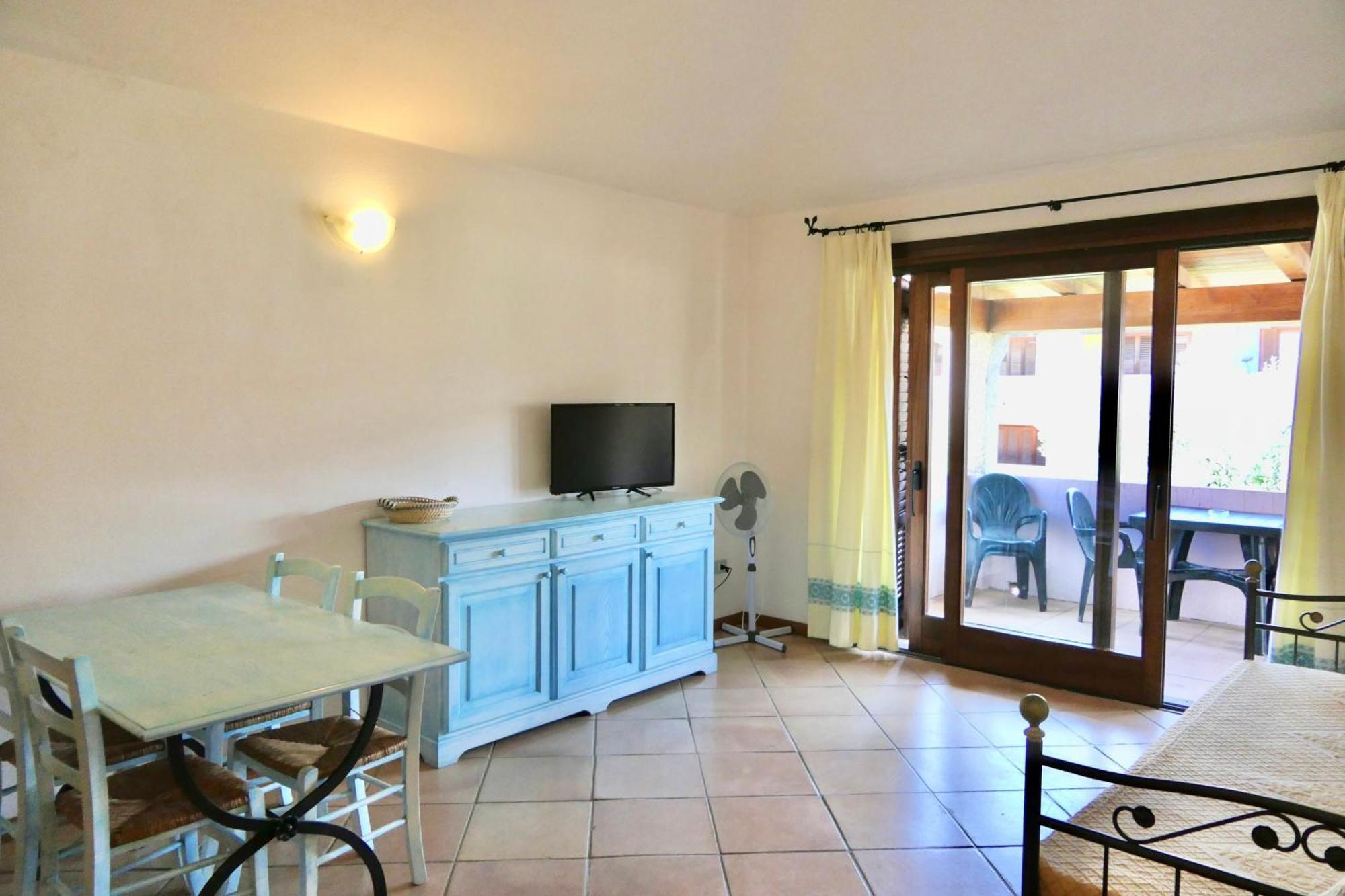 Residence With Private Beach In Marinella Маринелла Экстерьер фото